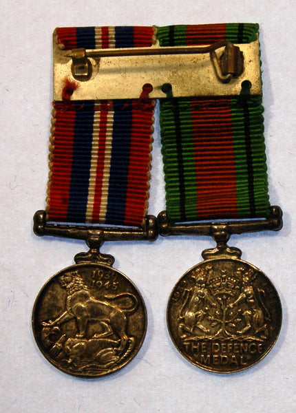 Miniature. WW2 'Home front' pair