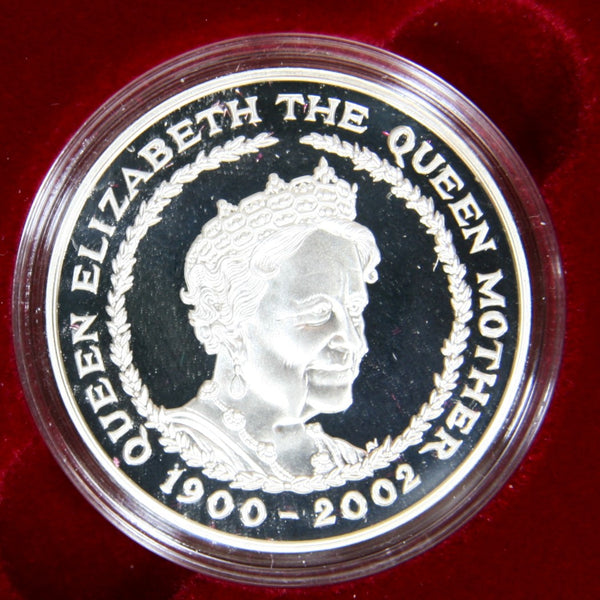Elizabeth II. Silver proof five Pounds. 2002. Queen Mother Memorial.