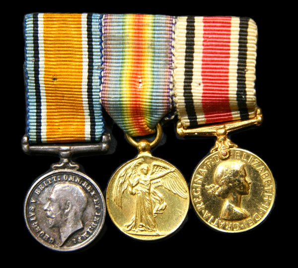 Miniature. WW1 pair and special constabulary medal
