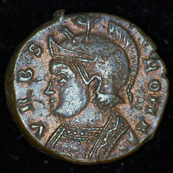 Constantine 1. AE4. 'URBS ROMA' AD330/31