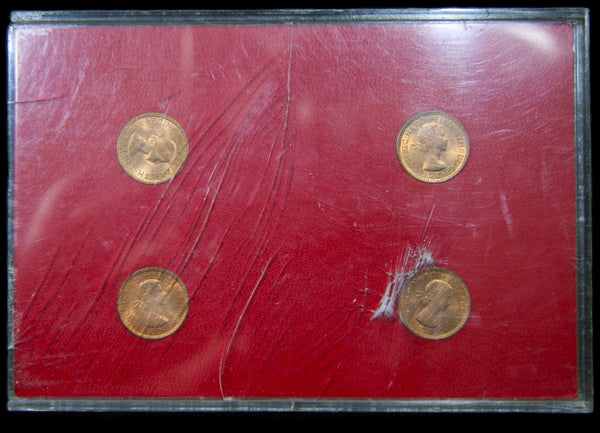 Elizabeth II. Complete Farthing set. 1953-1956.