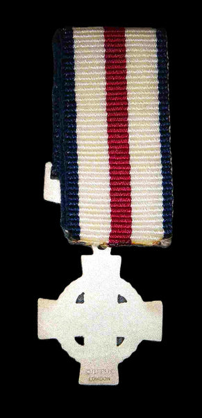 Conspicuous gallantry cross. Miniature.