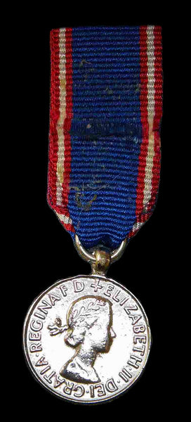 The Royal Victorian Medal. Miniature.