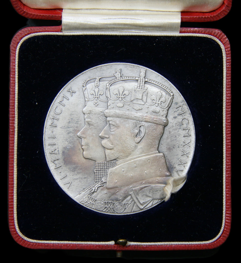 George V. Royal Mint. Large jubilee medal. Sterling silver.