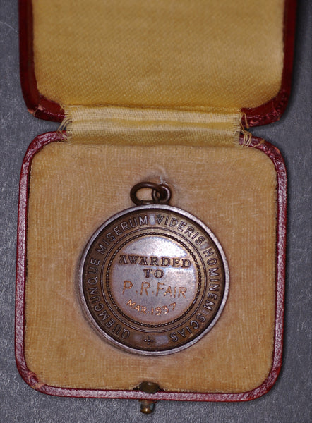 Royal life saving society. Bronze medal.