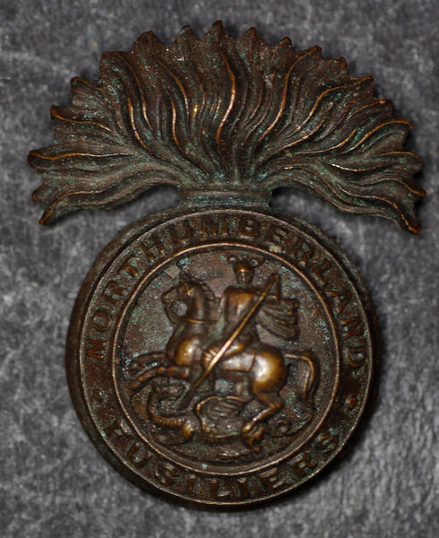 Cap badge. WW1. Northumberland fusiliers. Officers