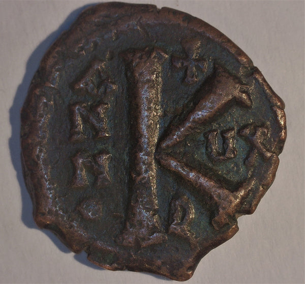 Byzantine. Half follis. Maurice Tiberius. AD582-602