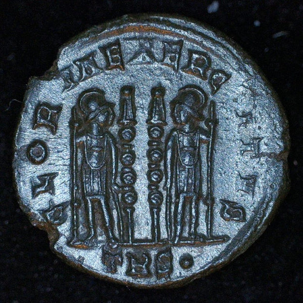 Constantine. Centenionalis. AD306-337