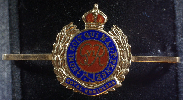 Sweetheart brooch. Royal Engineers. 9ct gold.