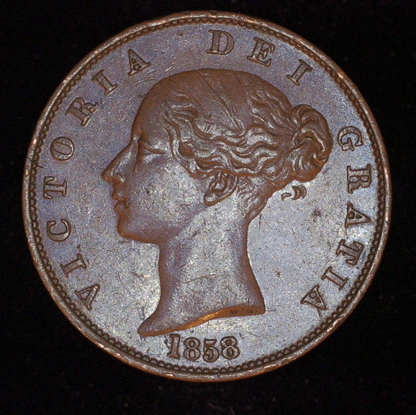 Victoria. Halfpenny. 1858/7