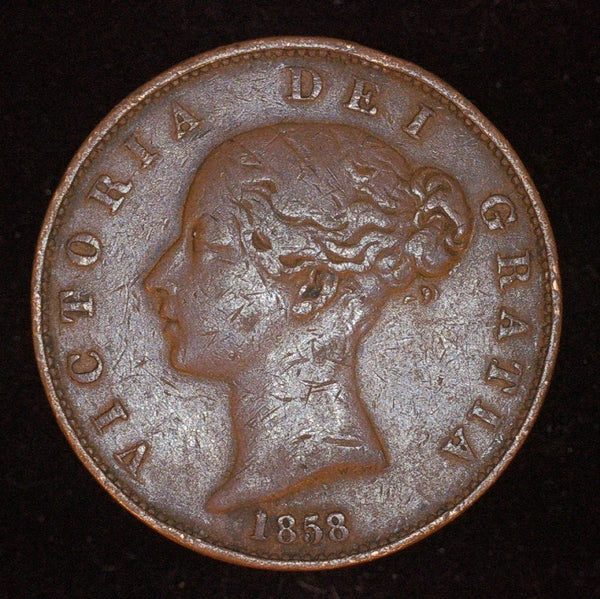 Victoria. Halfpenny. 1858. A selection