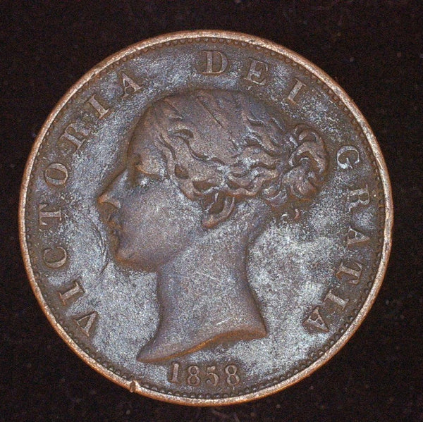 Victoria. Halfpenny. 1858. A selection