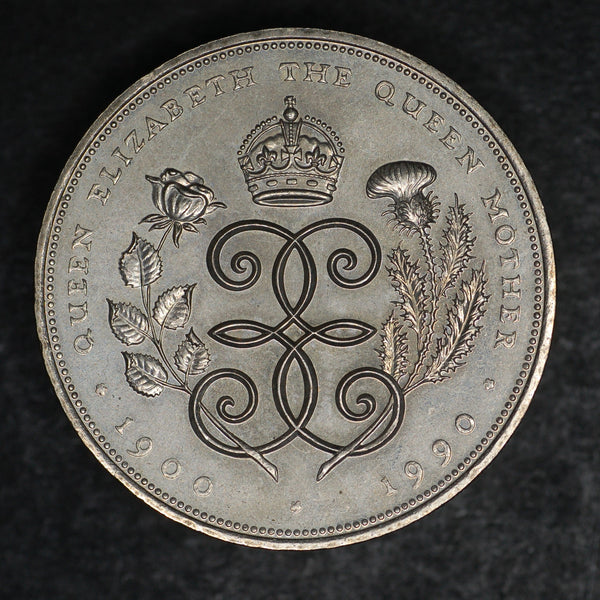 Elizabeth II. 5 pounds. 1990