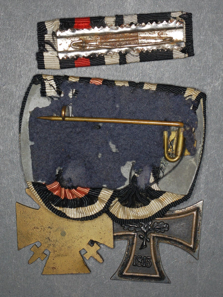 Germany. WW1 Iron cross and cross of honour with swords.