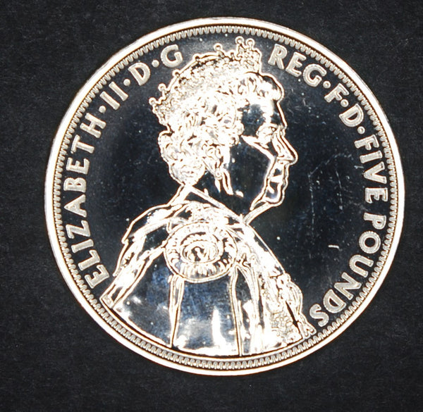 Elizabeth II. 5 Pounds. 2012.