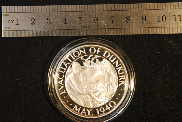 Winstons War 25 silver medal set issued by Spinks.